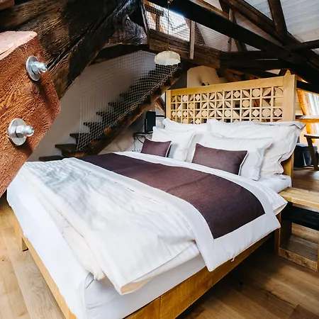 Boutique Corso Hotel Revnice